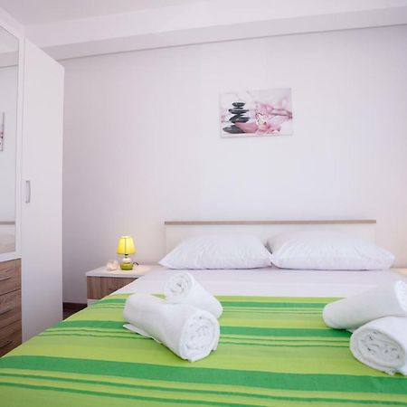 Apartments Mia 4&5 Baška Voda Kültér fotó