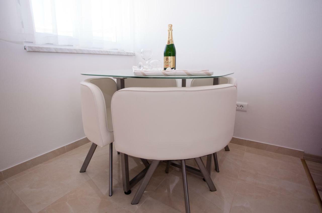 Apartments Mia 4&5 Baška Voda Kültér fotó