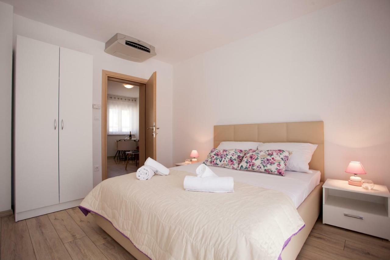 Apartments Mia 4&5 Baška Voda Kültér fotó
