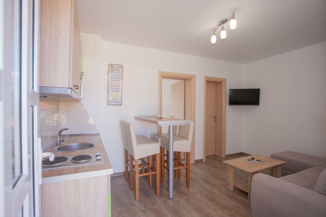 Apartments Mia 4&5 Baška Voda Kültér fotó
