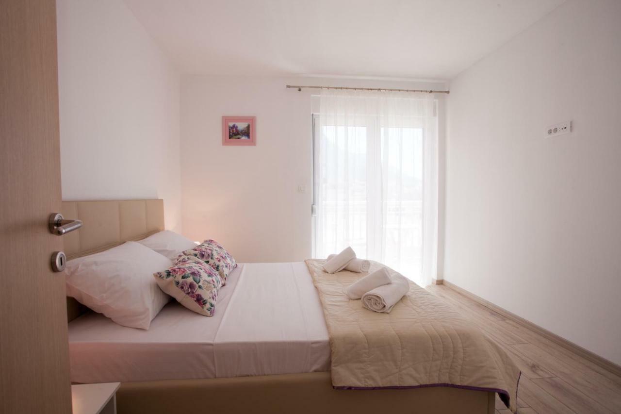 Apartments Mia 4&5 Baška Voda Kültér fotó