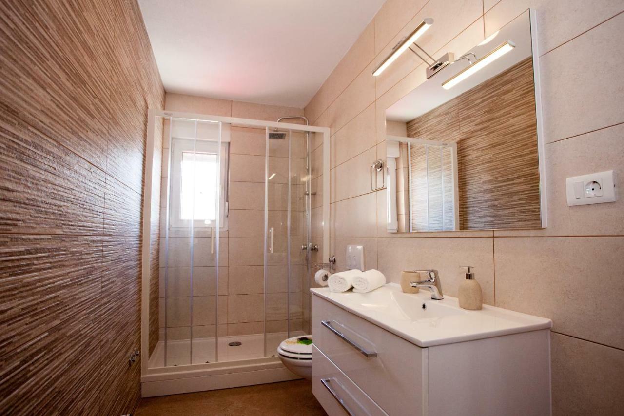 Apartments Mia 4&5 Baška Voda Kültér fotó