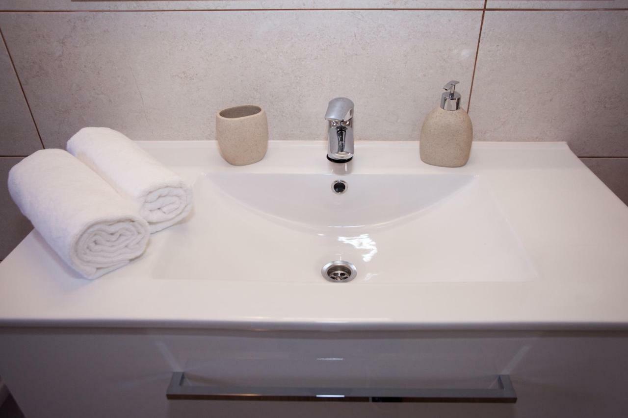 Apartments Mia 4&5 Baška Voda Kültér fotó