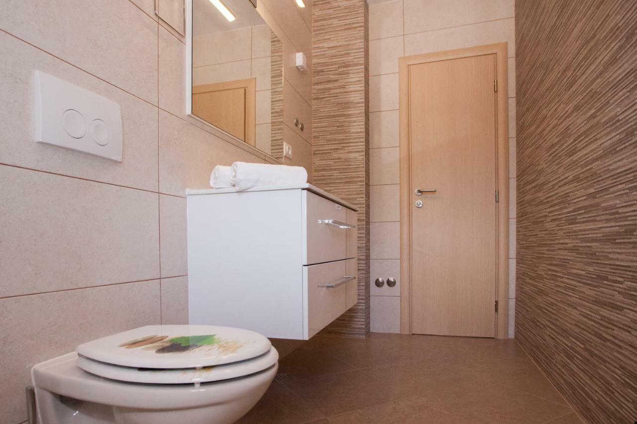 Apartments Mia 4&5 Baška Voda Kültér fotó